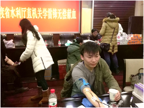 傳遞善行大愛，致敬人間真情 — 公司組織員工參加無償獻血活動