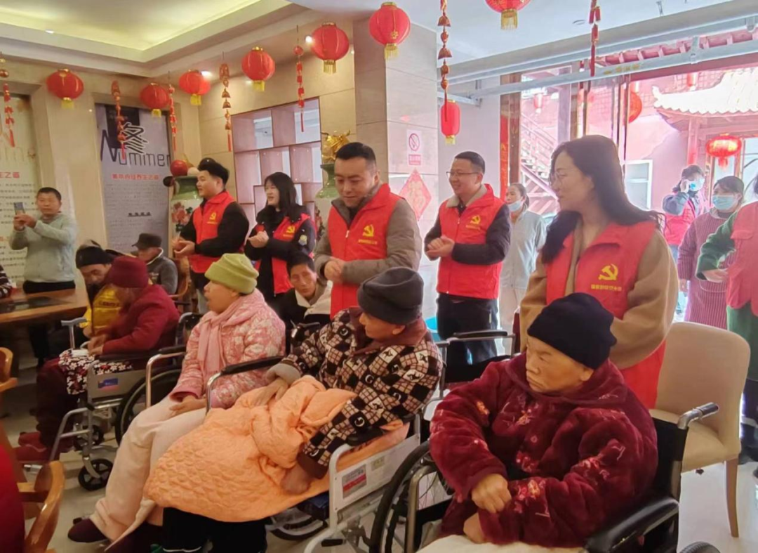 贛農(nóng)集團(tuán)組織開展學(xué)雷鋒志愿服務(wù)活動(dòng)