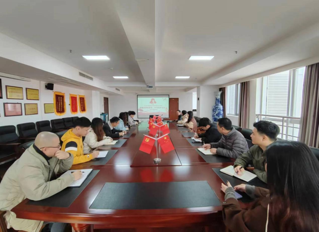 贛農(nóng)集團(tuán)組織開展學(xué)雷鋒志愿服務(wù)活動(dòng)