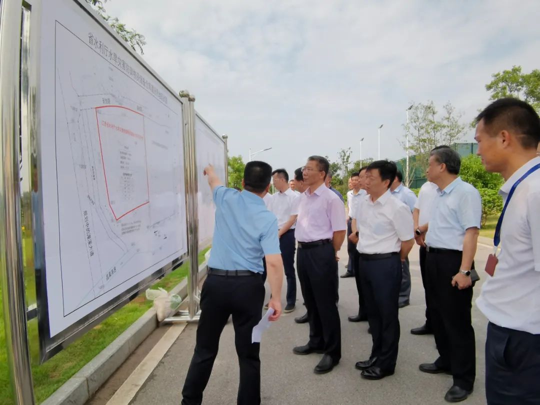 羅小云調(diào)研省水利廳水旱災(zāi)害防御物資儲(chǔ)備倉(cāng)庫(kù)項(xiàng)目建設(shè)工作