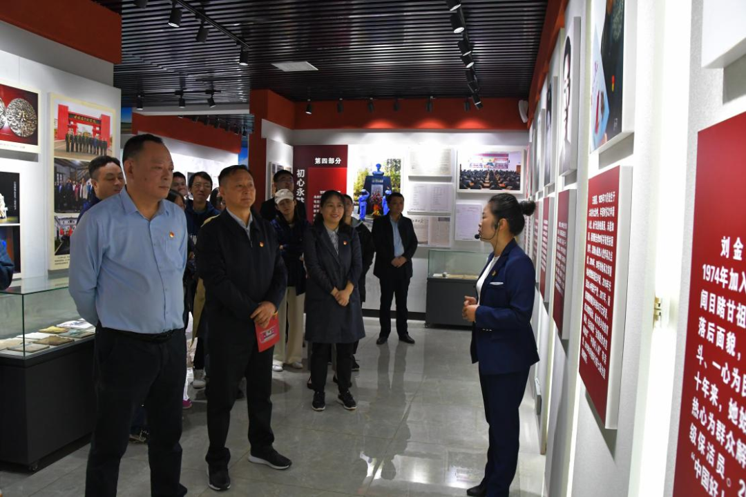 集團(tuán)機(jī)關(guān)第三黨支部開展黨建共建主題黨日活動(dòng)