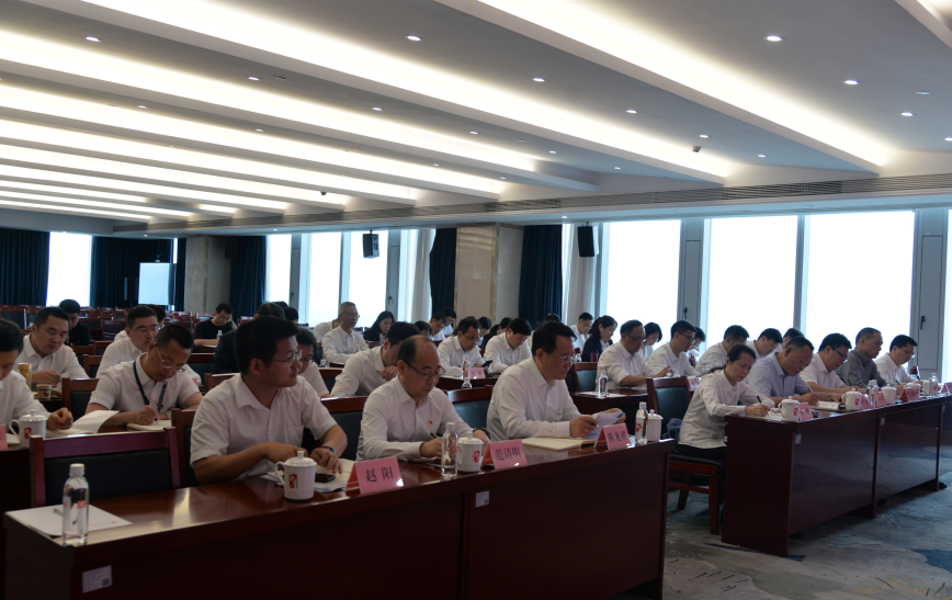 省水投集團學(xué)習(xí)貫徹習(xí)近平新時代中國特色社會主義思想主題教育讀書班開班！