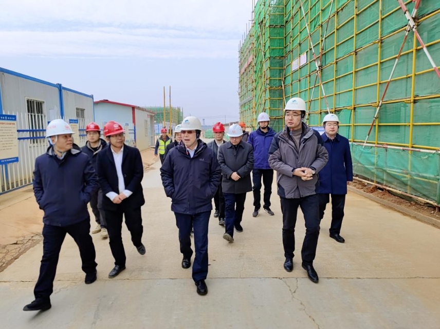 緊繃“安全弦” 守好“平安線”丨集團(tuán)公司領(lǐng)導(dǎo)班子成員深入一線督導(dǎo)檢查安全生產(chǎn)工作