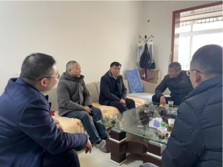 歲寒情暖 濃濃關(guān)懷丨春節(jié)前夕集團(tuán)領(lǐng)導(dǎo)深入基層走訪慰問