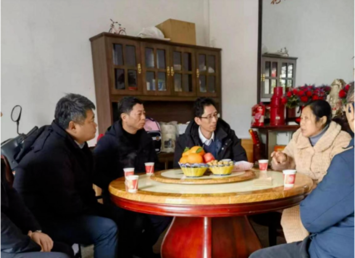 歲寒情暖 濃濃關(guān)懷丨春節(jié)前夕集團(tuán)領(lǐng)導(dǎo)深入基層走訪慰問