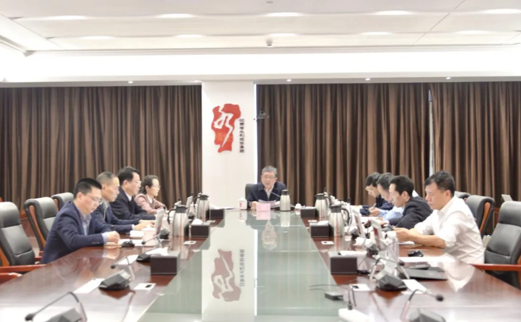 省水投集團(tuán)召開黨委會(huì)傳達(dá)學(xué)習(xí)習(xí)近平總書記在新時(shí)代推動(dòng)中部地區(qū)崛起座談會(huì)上的重要講話精神