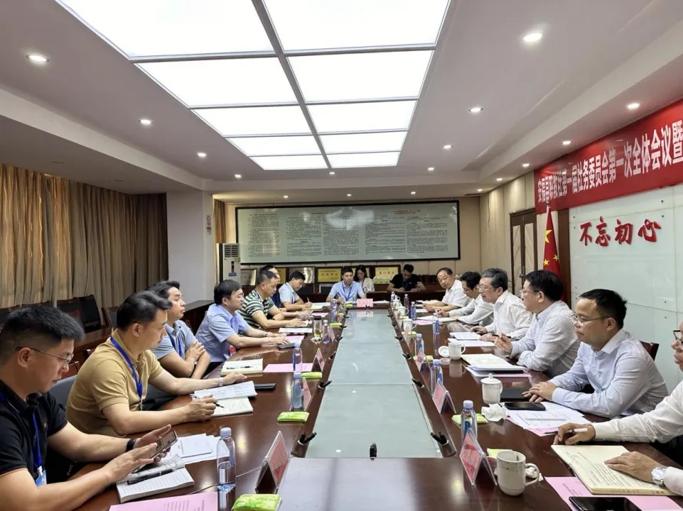 鄒洪赴安福縣考察調(diào)研鄉(xiāng)村振興工作