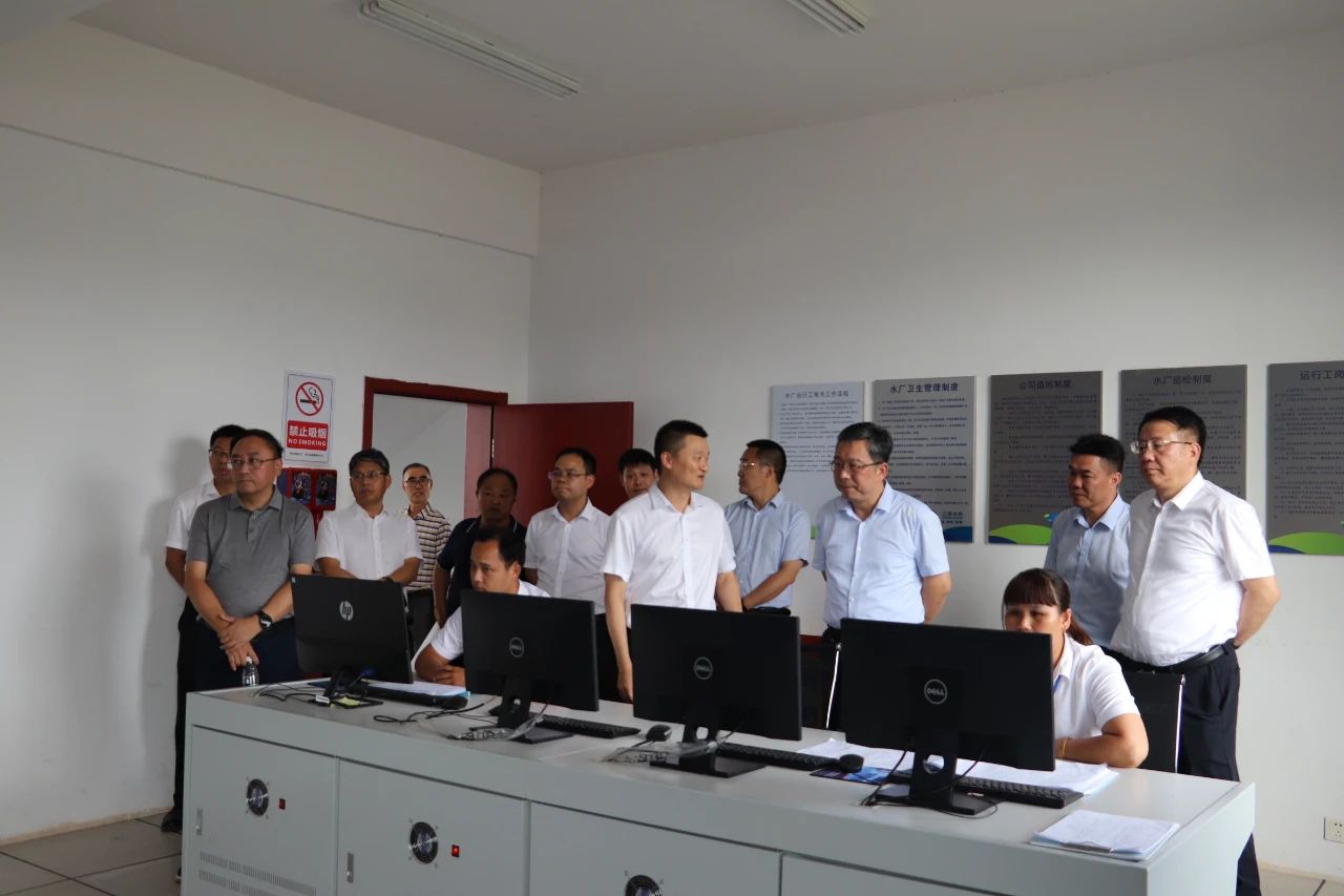 鄒洪深入信豐潤(rùn)泉公司宣講黨的二十屆三中全會(huì)精神