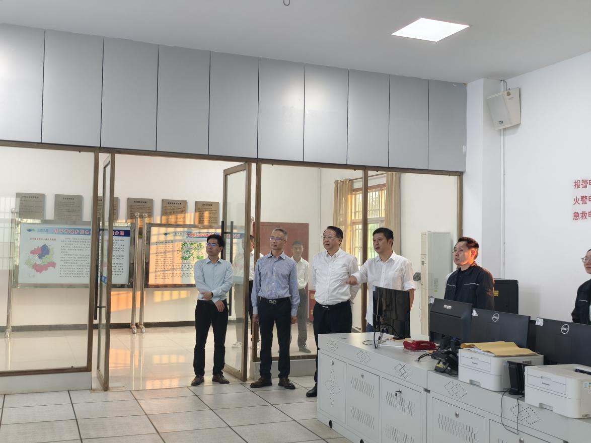 陳龍祥赴景德鎮(zhèn)水務(wù)和樂平潤(rùn)泉開展調(diào)研