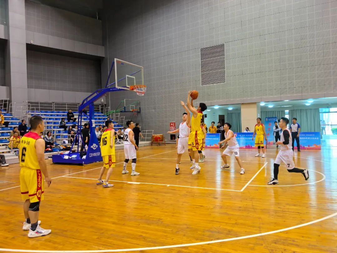 運(yùn)動(dòng)會(huì)賽場精彩掠影