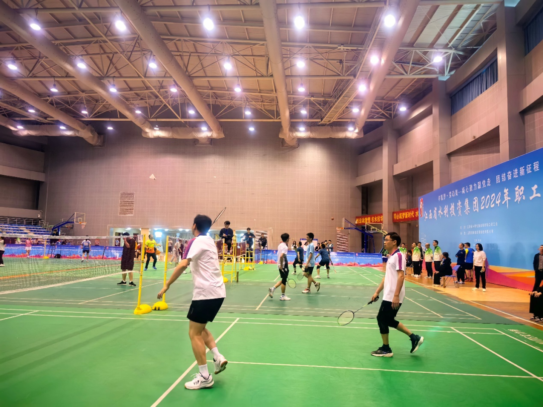 運(yùn)動(dòng)會(huì)賽場精彩掠影