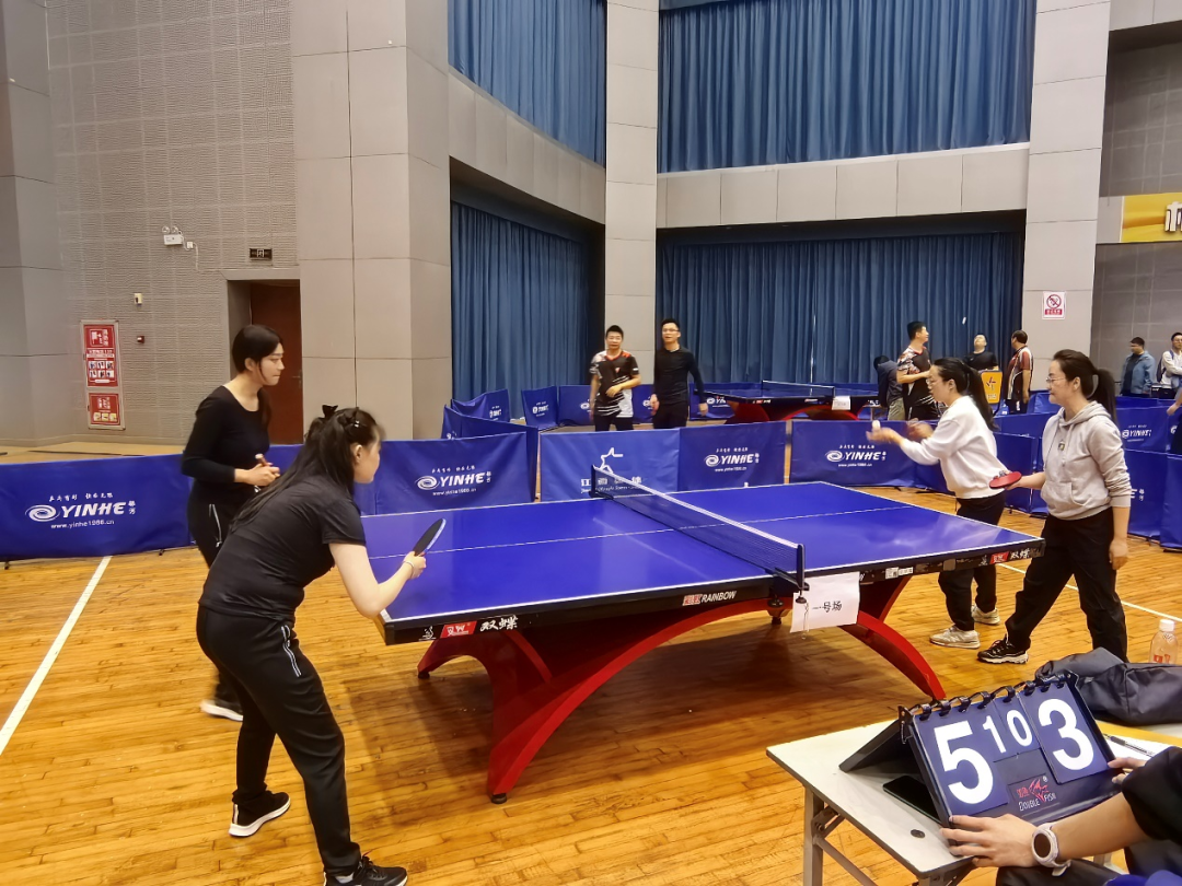 運(yùn)動(dòng)會(huì)賽場精彩掠影