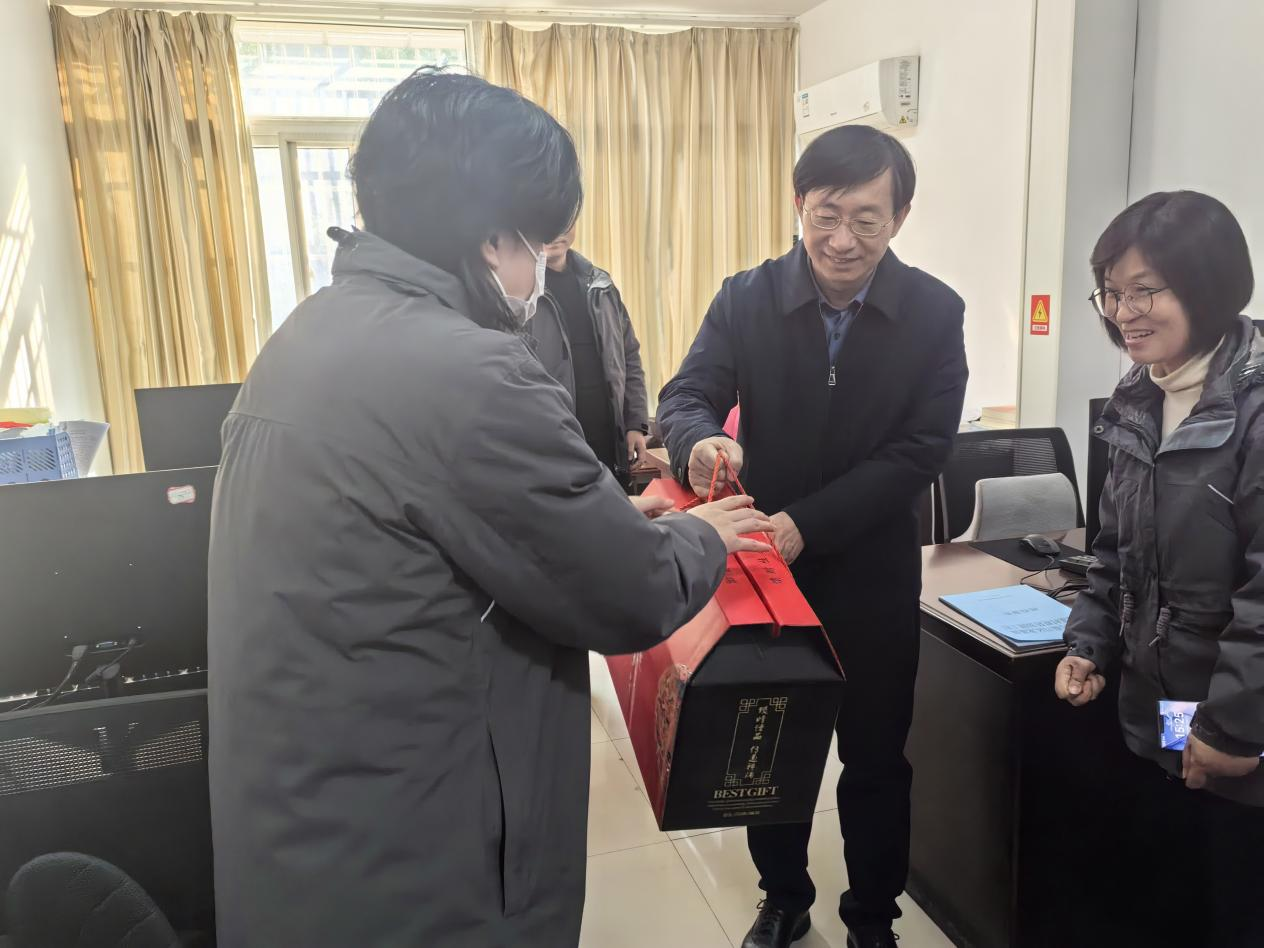 王志堅(jiān)到水泰檢測公司走訪慰問并督導(dǎo)安全生產(chǎn)工作