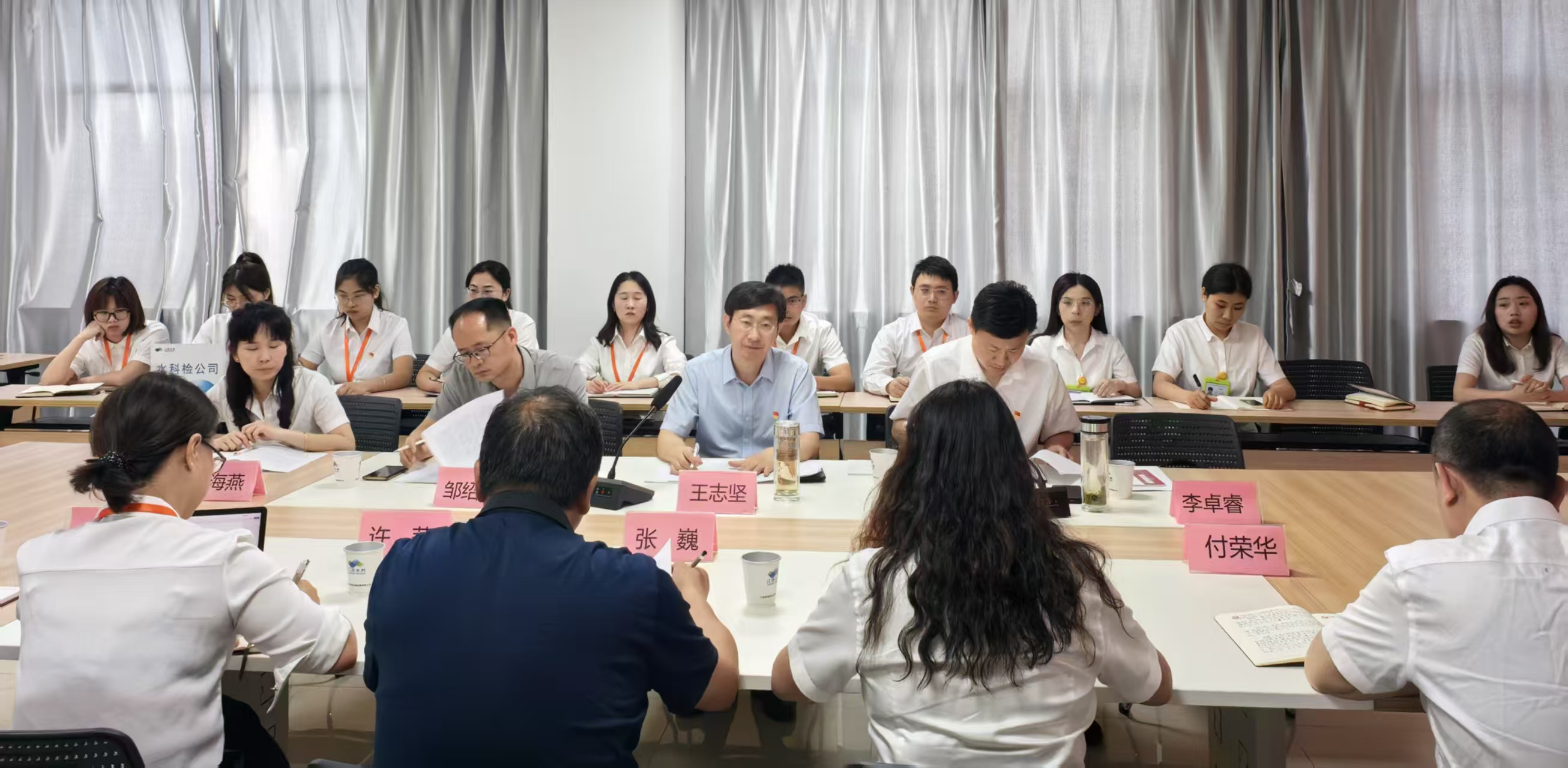 王志堅(jiān)深入景德鎮(zhèn)所屬企業(yè)調(diào)研并上專題黨課