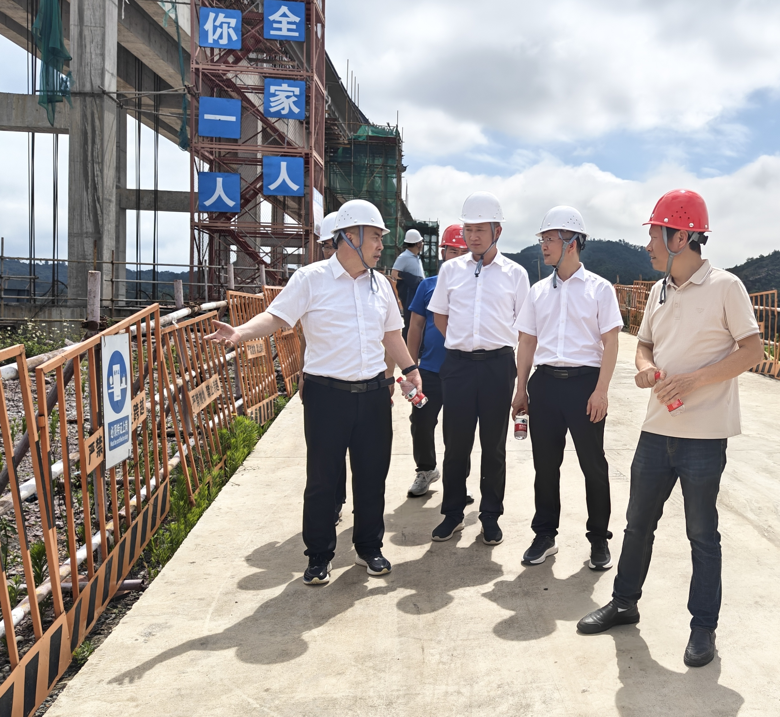 5.29 國(guó)資委2_副本.jpg