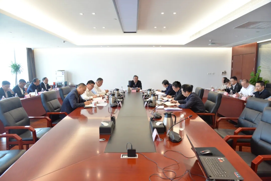 新華網(wǎng)、全國基層黨建網(wǎng)刊發(fā)文章《江西省水投集團(tuán)：以“三個(gè)聚焦”推動(dòng)深入貫徹中央八項(xiàng)規(guī)定精神學(xué)習(xí)教育走深走實(shí)》