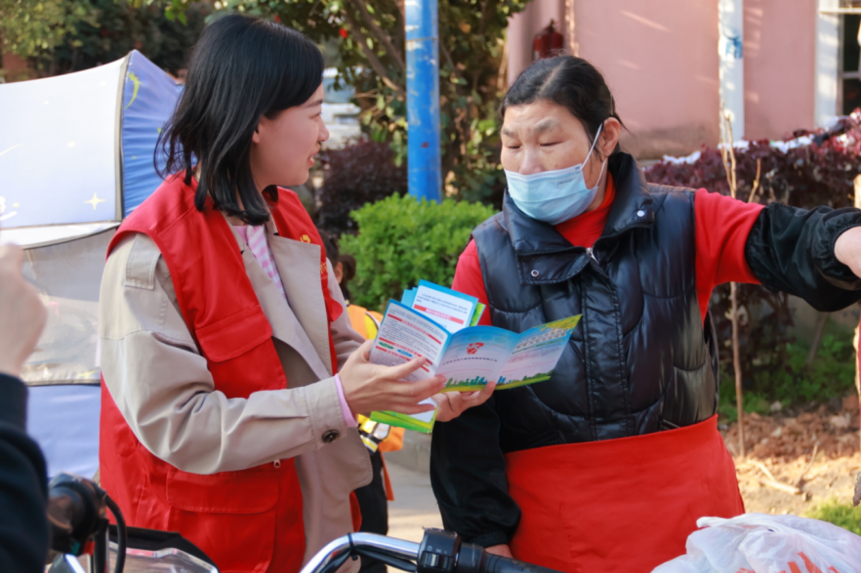 工程咨詢集團深入一線開展平安建設(shè)宣傳活動