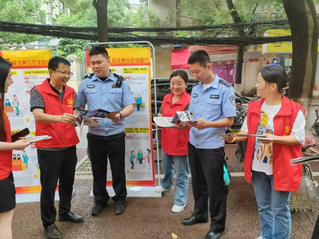 “三普”專欄·普法丨贛農(nóng)集團(tuán)“民法典宣傳月”系列活動