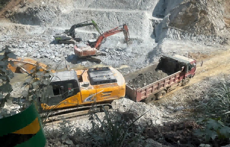 抓進度 搶工期∣建設集團在建項目“火力全開”