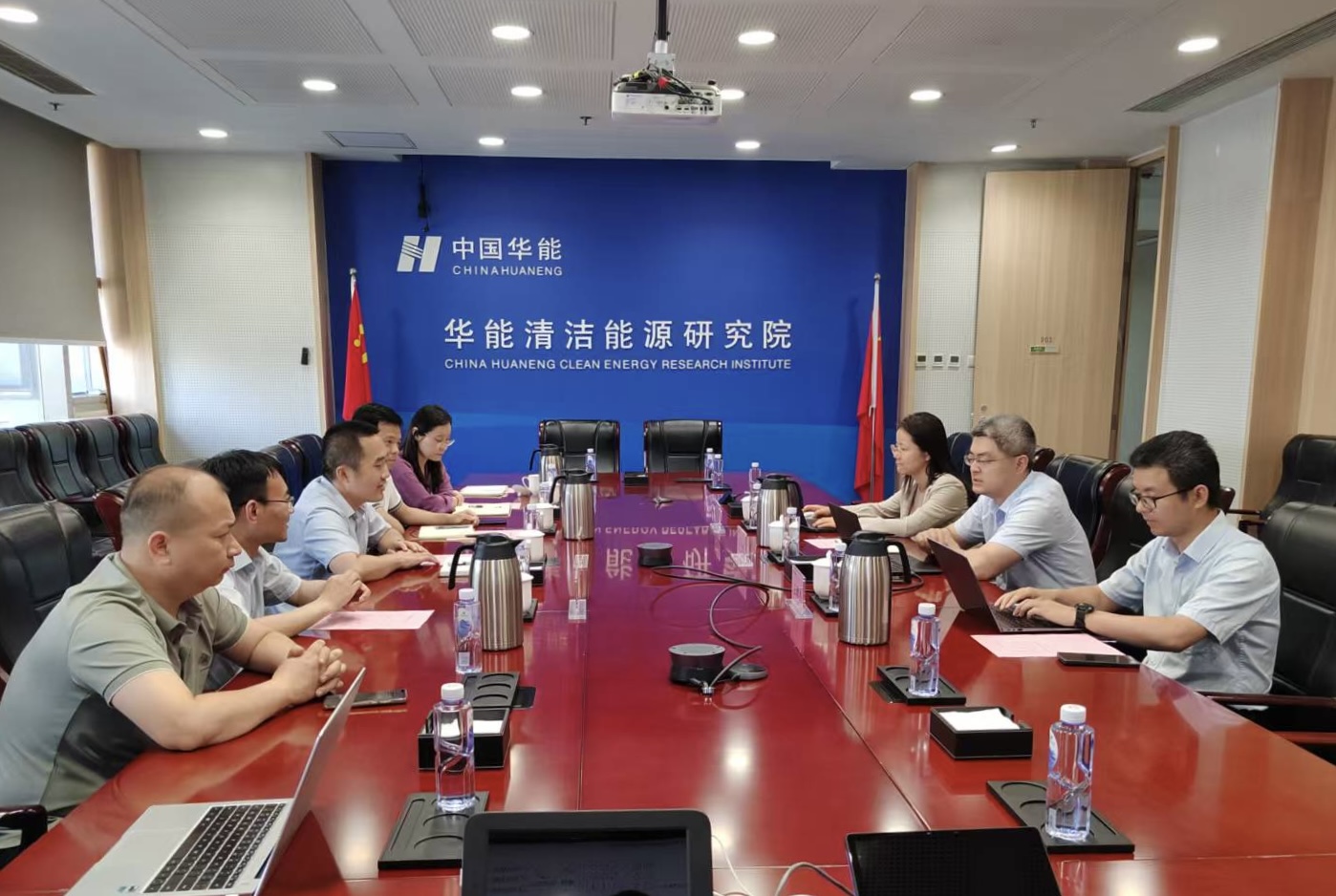 朱榮耀帶隊赴華能清潔能源研究院、華能信托拜訪交流