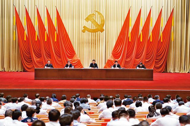 習(xí)近平：努力成為可堪大用能擔(dān)重任的棟梁之才 